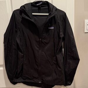 Patagonia Lightweight Black Windbreaker (shell) sz small in great condition